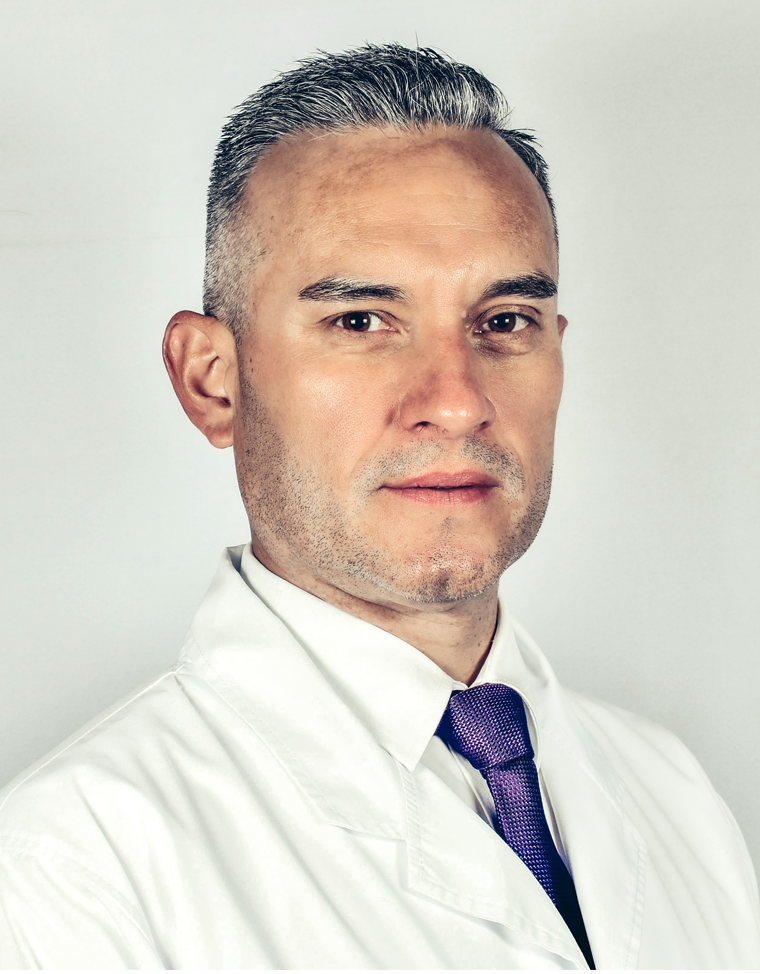 Dr. Marcelo Ugarte